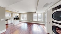 Interior Photo - Devenir District - 711 W Alexandrine