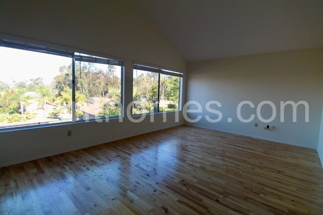 Building Photo - 10258 Grayfox Dr