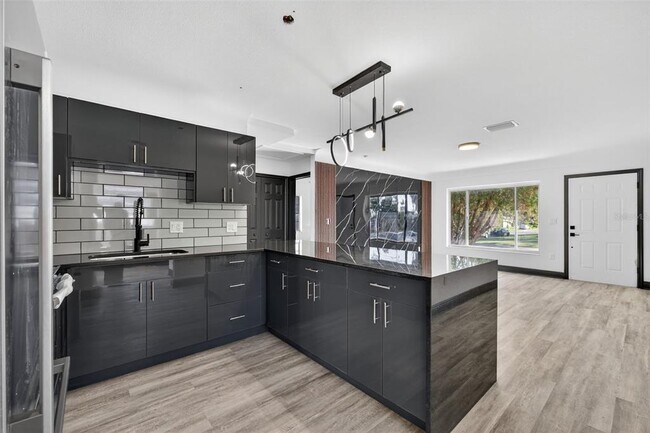 Building Photo - 2401 42nd St S