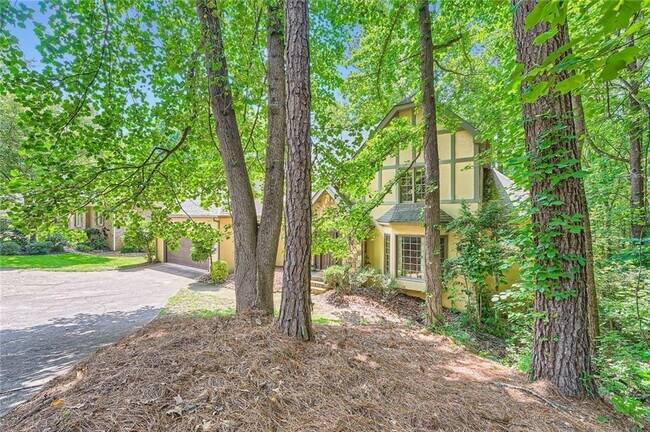 Building Photo - 110 Boulder Dr
