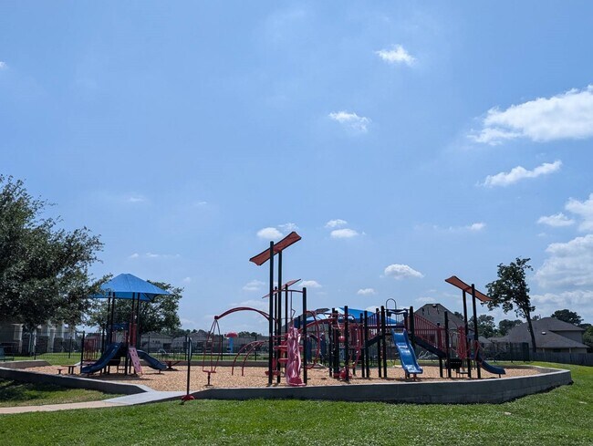 Building Photo - 16814 Ranger Ridge Dr