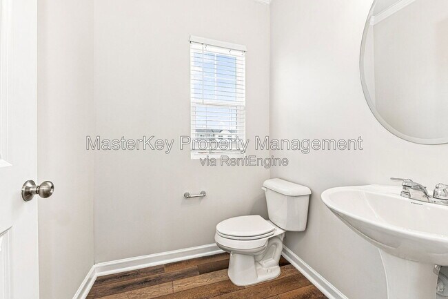 Building Photo - 3001 Brellon Ln