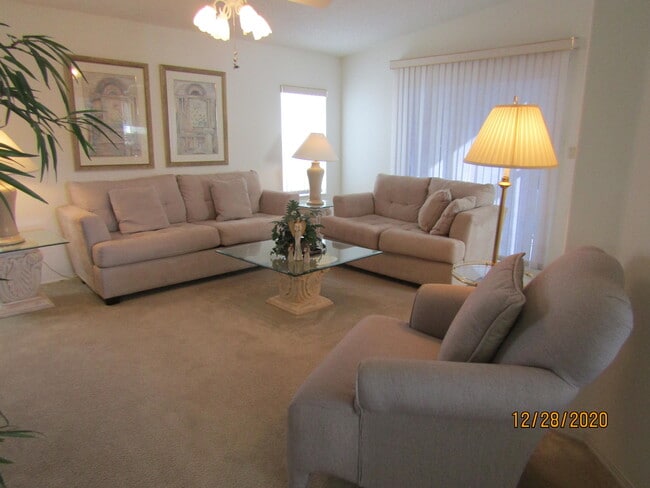 Building Photo - 7940 Meadowlark Ln