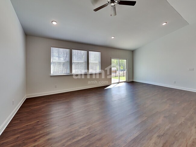 Building Photo - 5263 Blue Mountain Dr