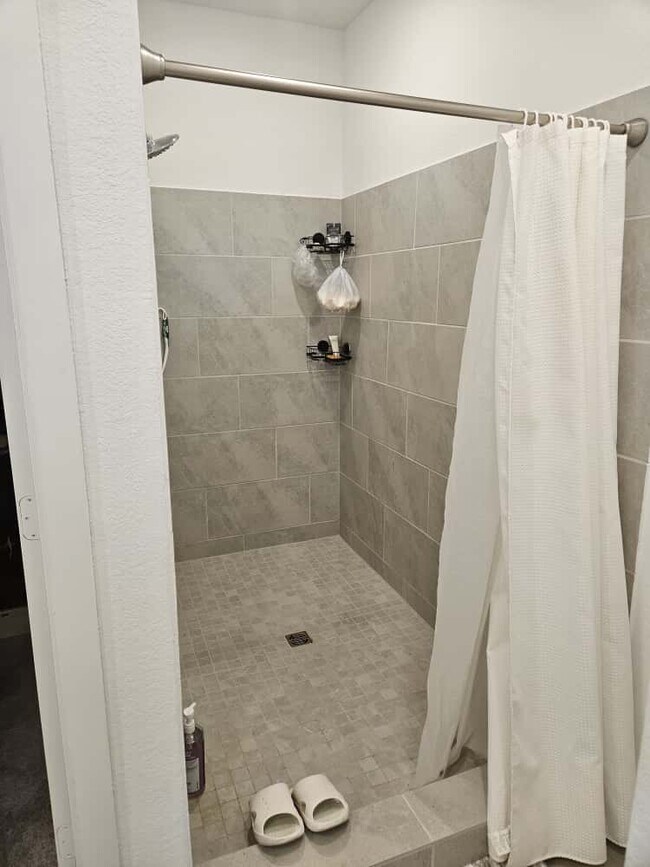 Building Photo - 26610 Coast Redwood Dr