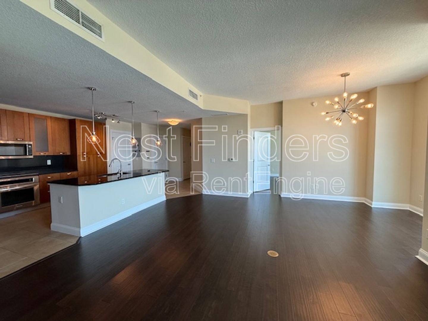 Building Photo - 1431 Ztp - Riverplace