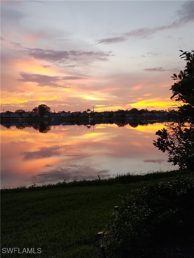 Building Photo - 3250 W Crown Pointe Blvd