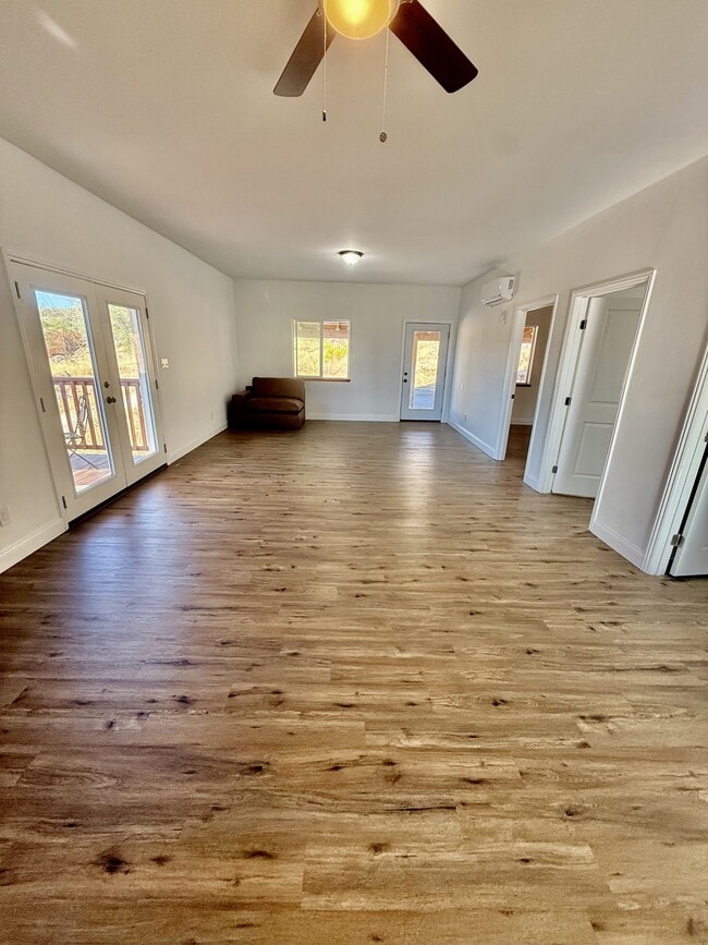 Building Photo - 22275 CA-20