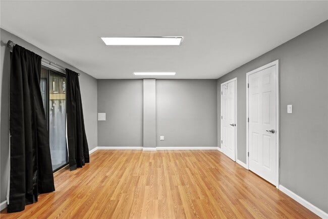 Building Photo - 1707 Thorny Briar Dr