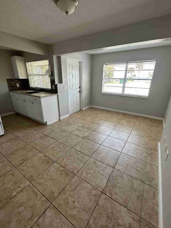 Building Photo - 13826 S Indian River Dr