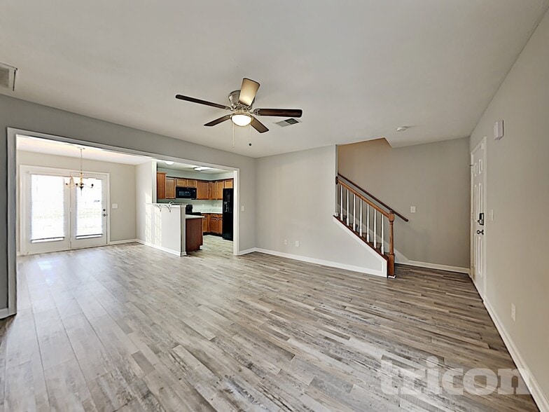 Building Photo - 232 Mary Joe Martin Dr