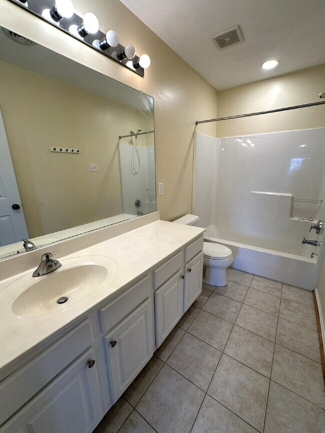 Building Photo - 4 Bedroom Colonial with 2-Car Garage in Westminster!