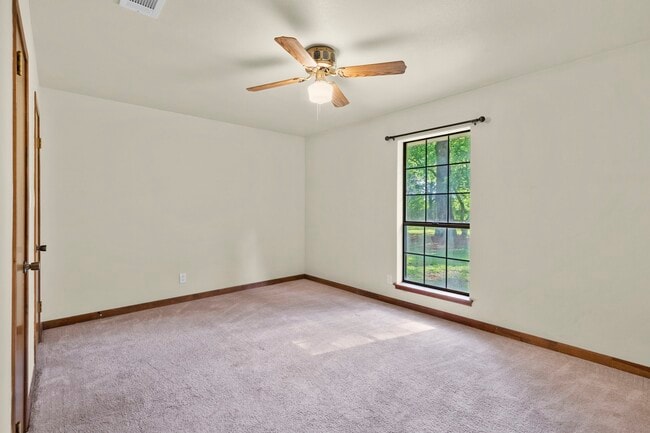 Building Photo - 17406 Bobcat Trail
