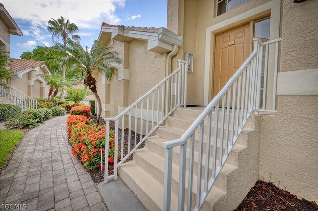 Building Photo - 14561 Glen Cove Dr