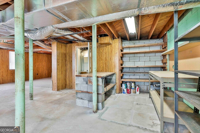 Building Photo - 334 Porter Rd