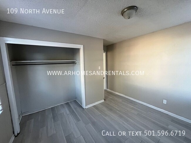 Building Photo - 109 North Ave