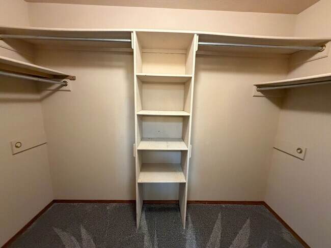 Building Photo - 3 Bedroom Single Story Home Available Near Juan Tabo Blvd SE & Southern Blvd SE!