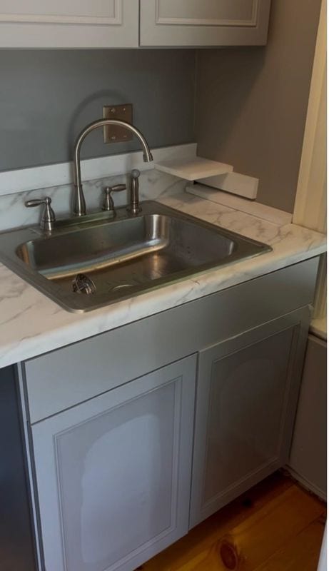 Building Photo - 113 School, 2B