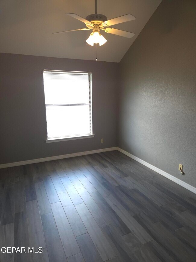Building Photo - 4629 Loma Grande Dr