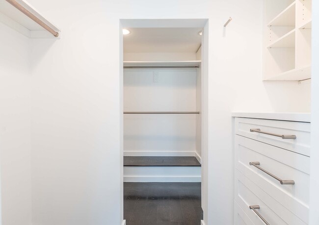 Primary Closet - 5205 Ocean Front Walk