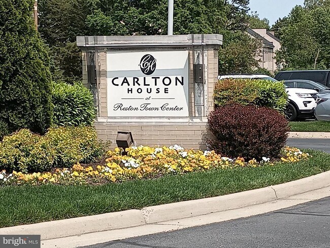 Primary Photo - 11800 Sunset Hills Rd