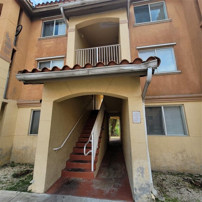 Building Photo - 17612 NW 25th Ave