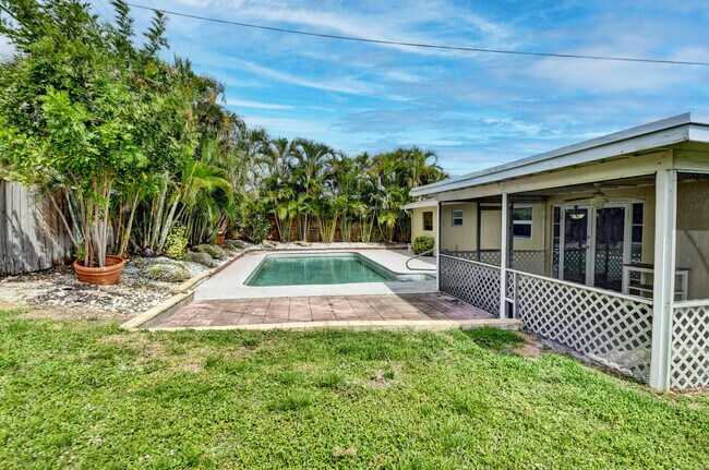 Building Photo - 4163 NW 2nd Ct