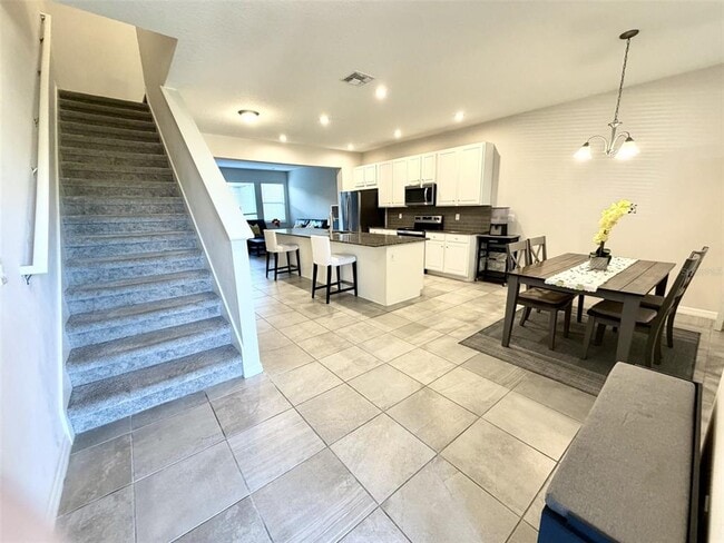 Building Photo - 15910 Marina Bay Dr