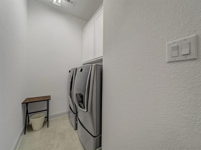 Building Photo - 741 Carlisle Dr