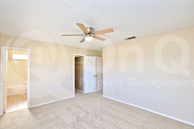 Building Photo - 6337 Covina Rd