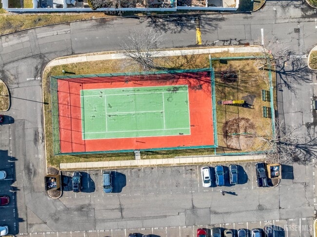 Building Photo - 424 Middlewood Rd