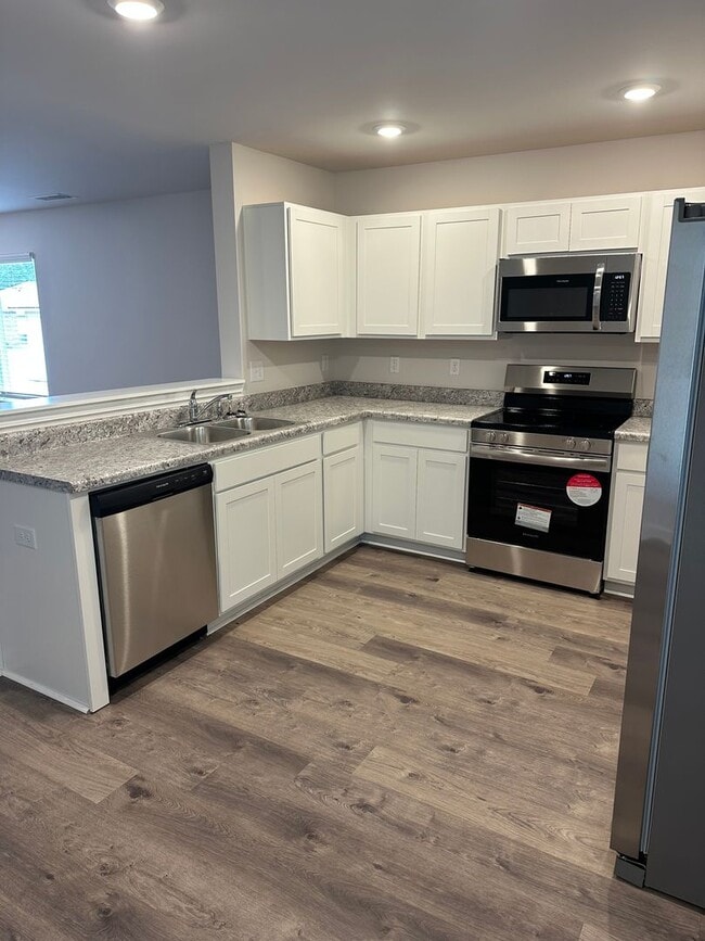 Building Photo - *Pre-leasing Now!!*-Three Bedroom | Two Bath Home in Odenville