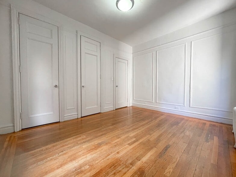 Building Photo - 664 W 163rd St