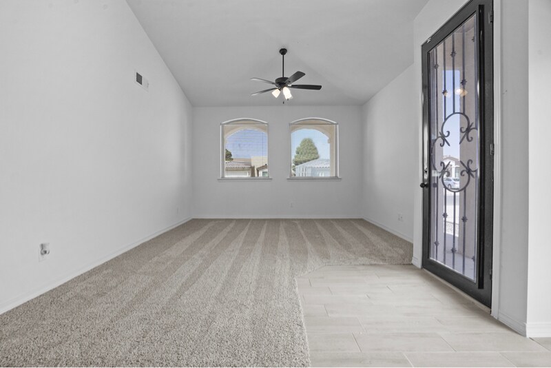 Building Photo - 612 Cedarwood Ave