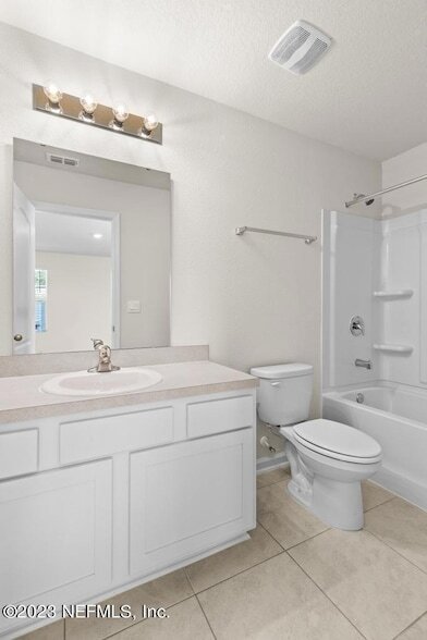 Building Photo - 46 Oarsman Xing Dr