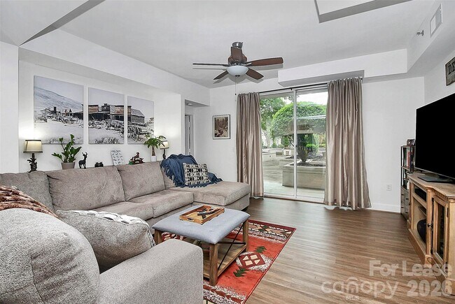 Building Photo - 1315 East Blvd