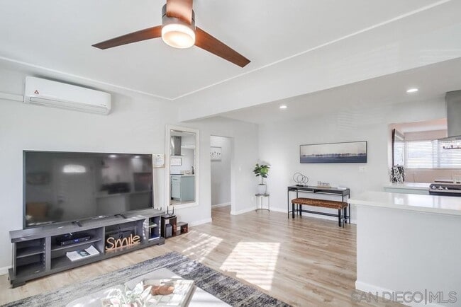 Building Photo - BEAUTIFULLY MAINTAINED AND UPDATED HOME W/JACUZZI, WASHER&DRYER