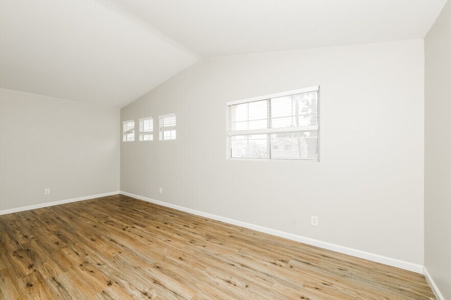 Building Photo - 2331 Catskill Ct