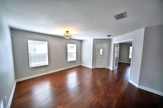 Building Photo - Beautiful home in the desirable Trails of Kensington Ranch, Schertz, TX - Realtor Commission: $500