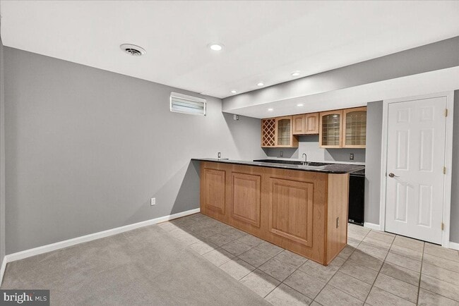 Building Photo - 6455 Saddlebrook Ln