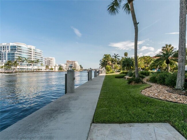 Building Photo - 888 Intracoastal Dr