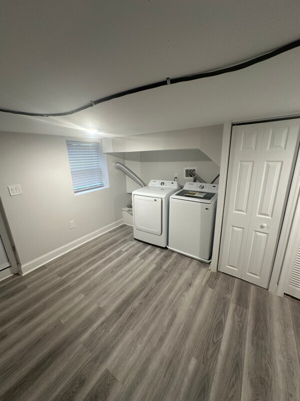 Building Photo - 3026 E Monument St