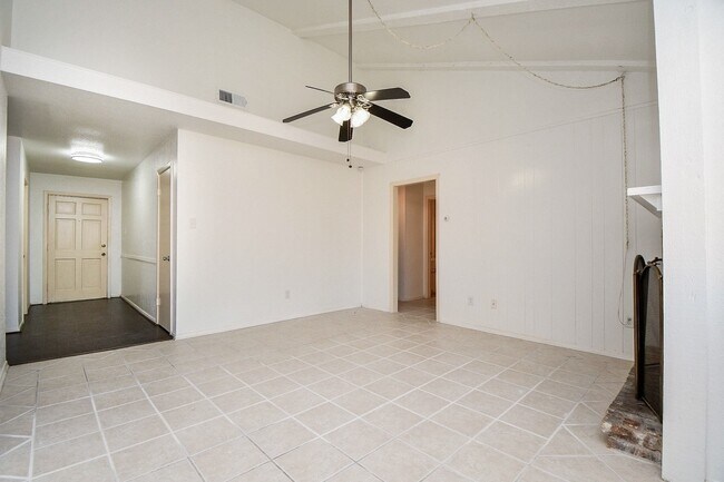 Building Photo - 13730 Shirebrook Dr