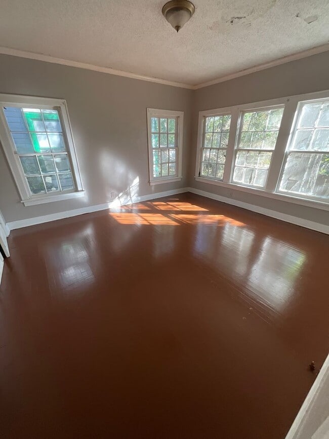 Building Photo - 3453 Penick St