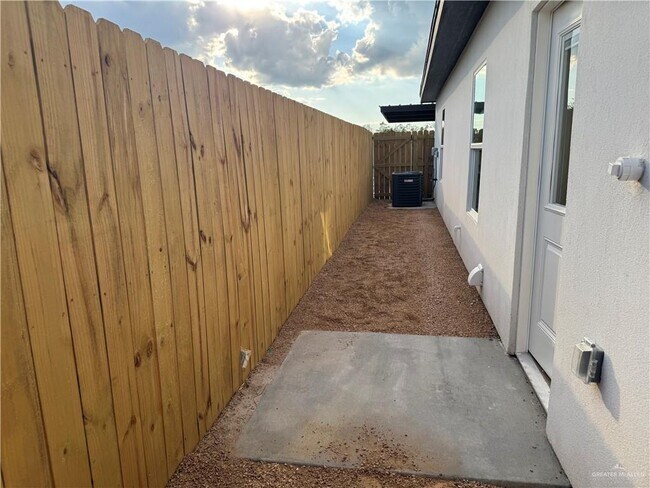 Building Photo - 19 S 25th St