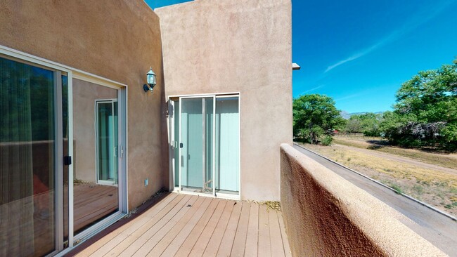 Building Photo - 218 Cynthia Loop NW