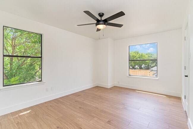 Building Photo - 5616 Ventana Trail