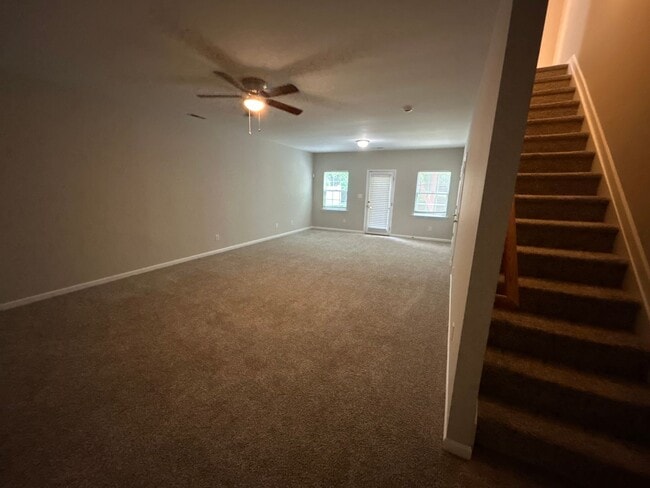 Building Photo - 4 Bedroom | 3.5 Bedroom Raleigh Townhome