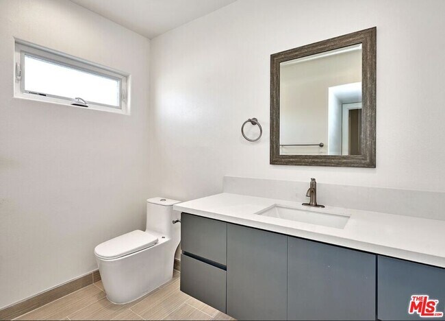 Building Photo - 4507 Lomita St