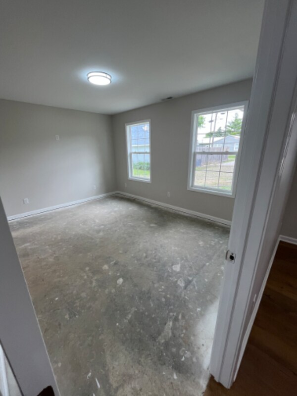 Building Photo - 437 N Main St